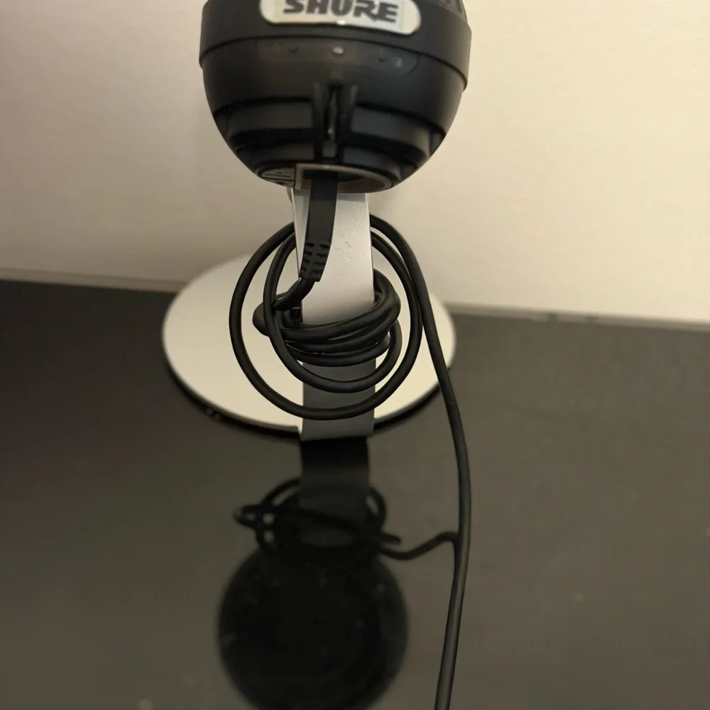 Shure Black and Silver Desktop Microphone Stand with Cable